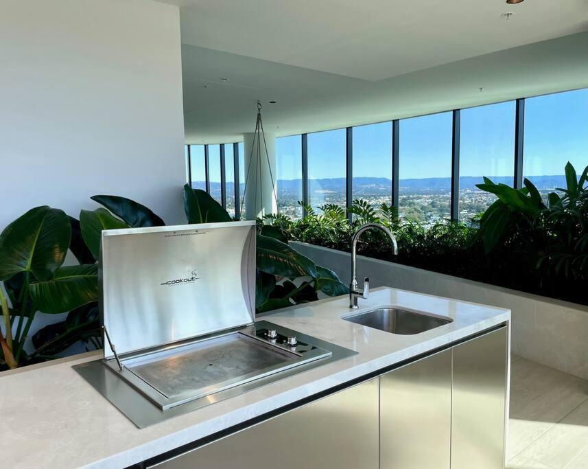 Stunning Riverview 1Bedroom Serviced Apt Guldkusten Exteriör bild