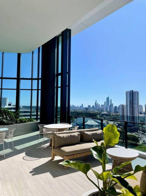 Stunning Riverview 1Bedroom Serviced Apt Guldkusten Exteriör bild